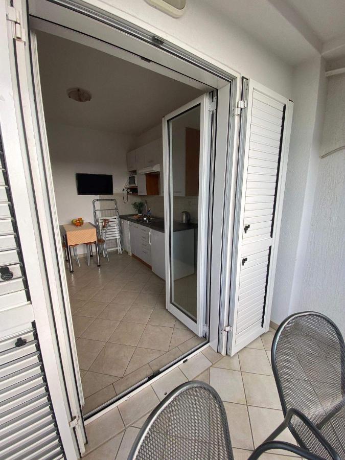 Apartmani Biserka Punat Exterior foto
